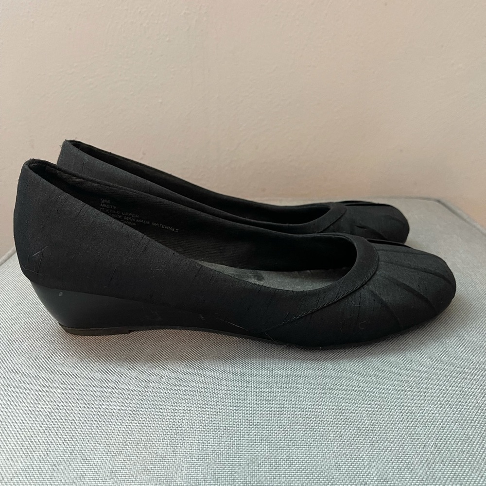 Black Dress Barn Wedged Heels